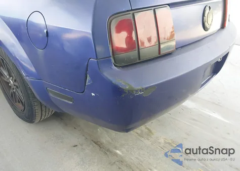 2005 Ford Mustang V6 Deluxe/V6 Premium из США, поврежденный, VIN 1ZVFT80N655176666